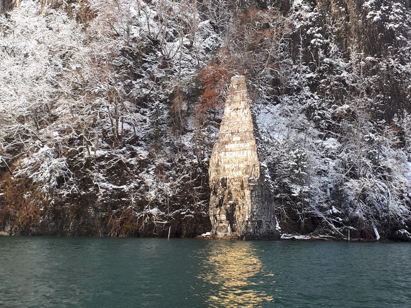 Schillerstein Wiege der Schweiz Rütli Kanuwege am Vierwaldstättersee